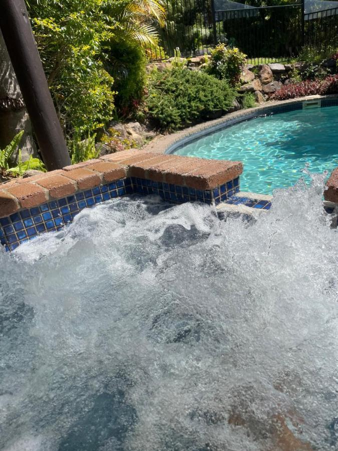 The Hillside Retreat Hotel Mount Tamborine Luaran gambar